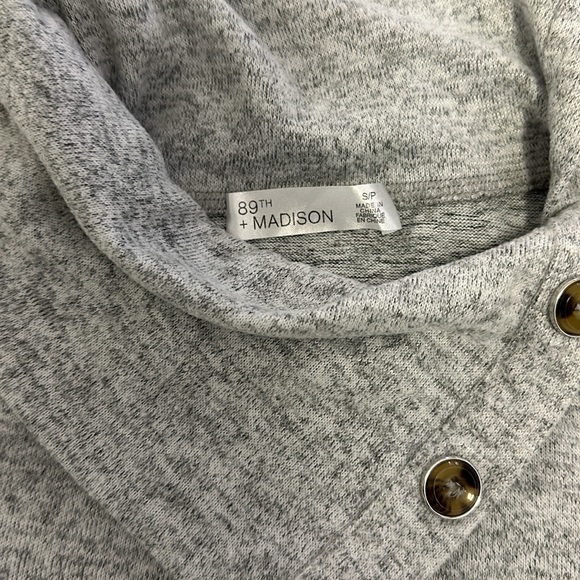 89th + Madison Gray Soft Light Weight Sweater - Picture 6 of 10